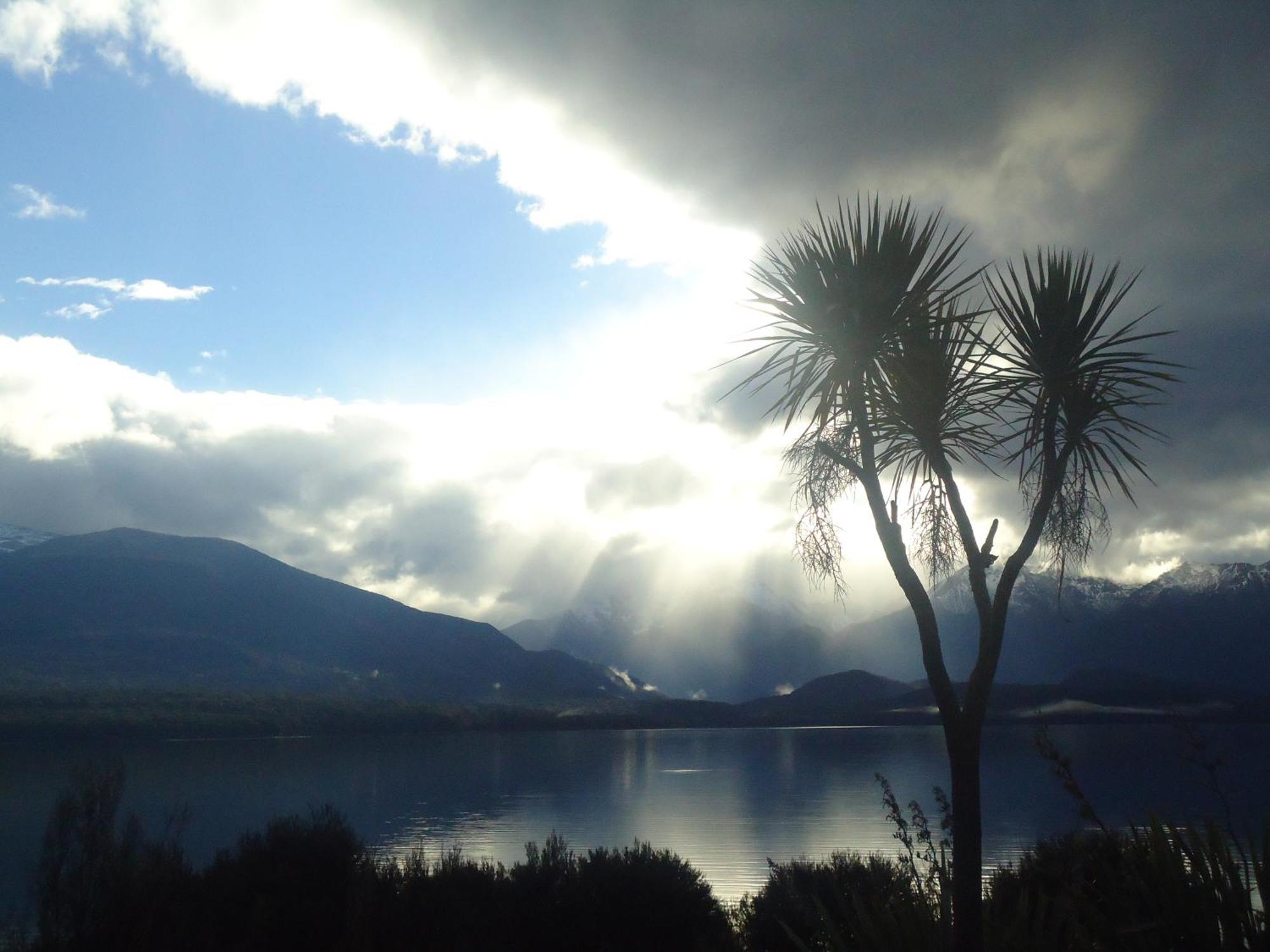 Bed and Breakfast Shakespeare House Te Anau Exterior foto