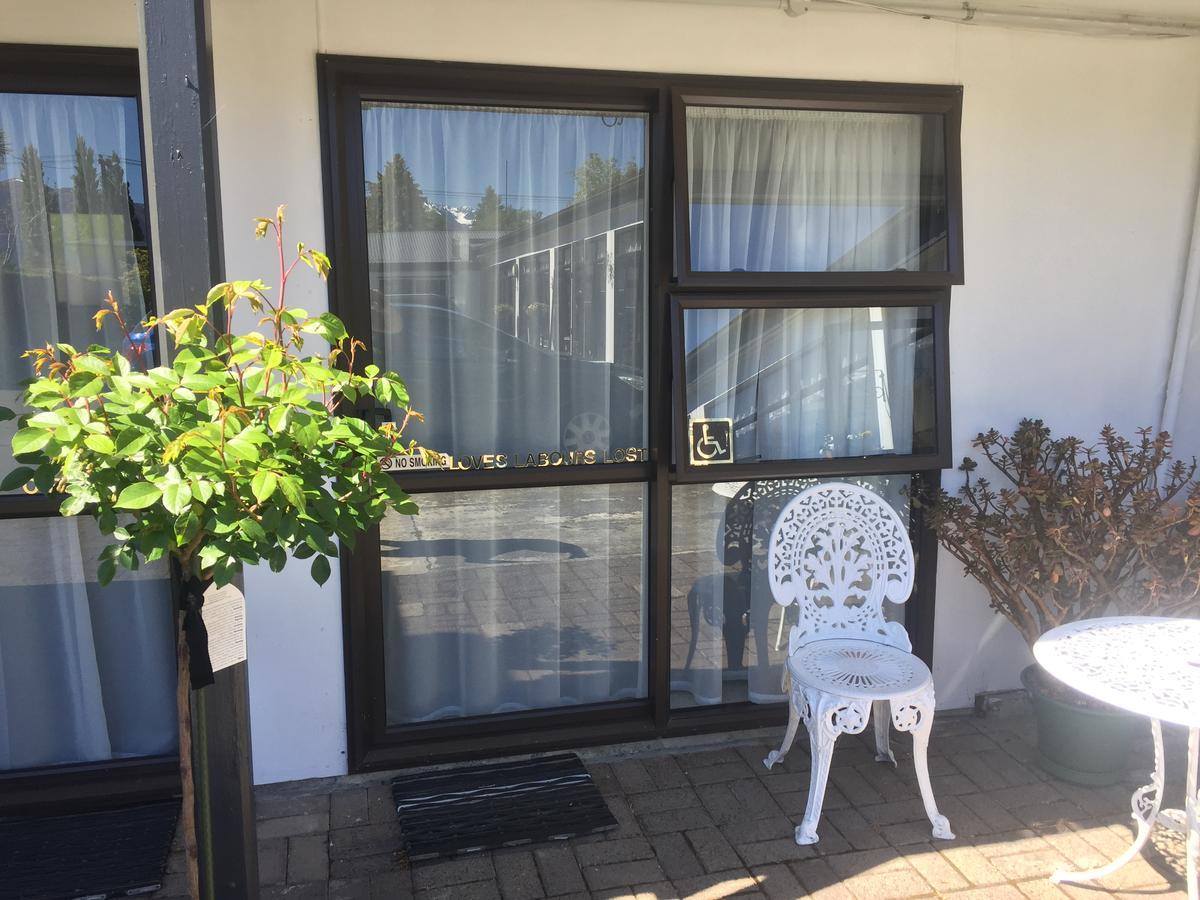 Bed and Breakfast Shakespeare House Te Anau Exterior foto