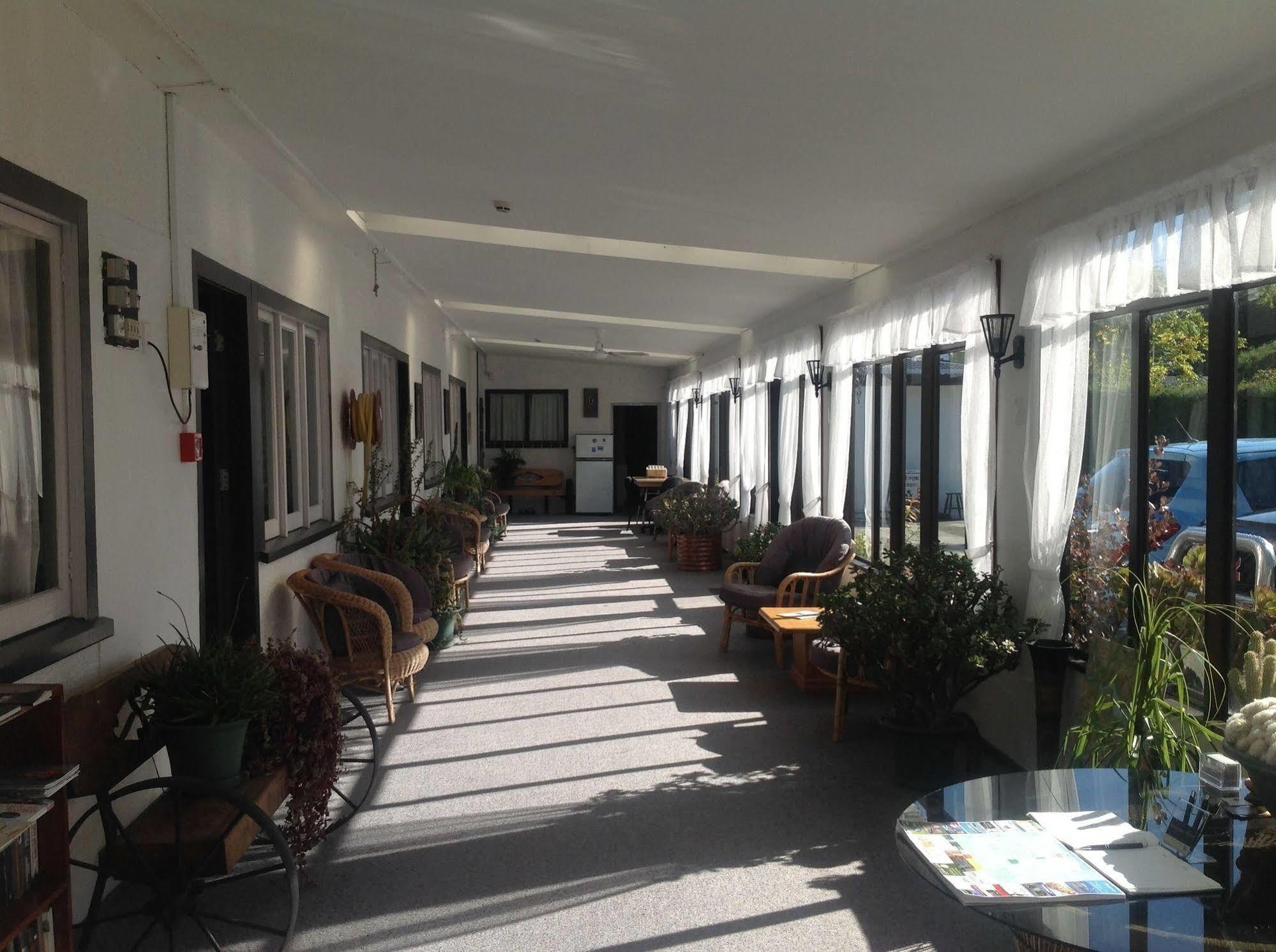 Bed and Breakfast Shakespeare House Te Anau Exterior foto