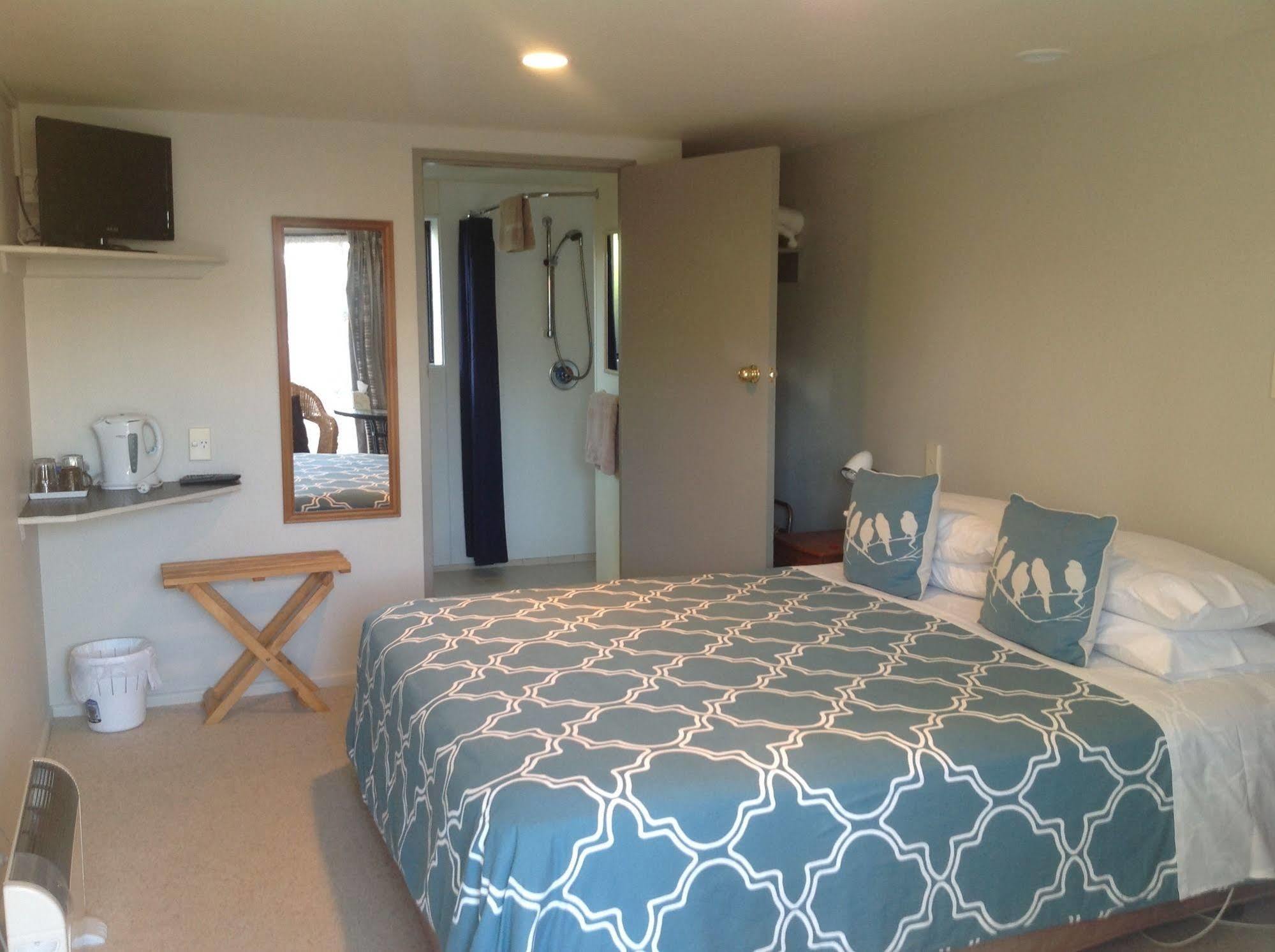 Bed and Breakfast Shakespeare House Te Anau Exterior foto