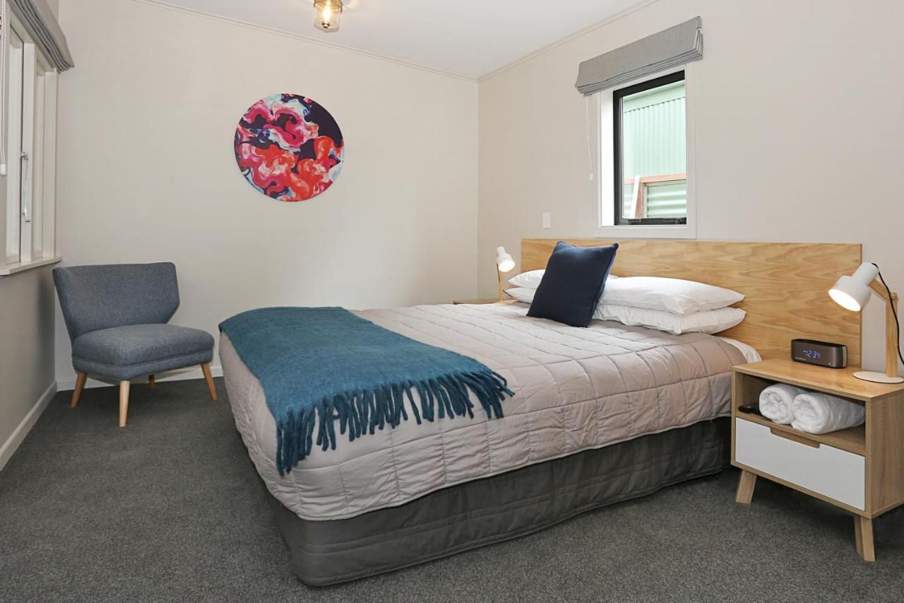 Bed and Breakfast Shakespeare House Te Anau Exterior foto