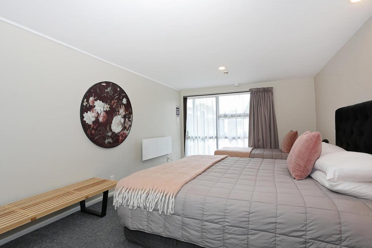 Bed and Breakfast Shakespeare House Te Anau Exterior foto
