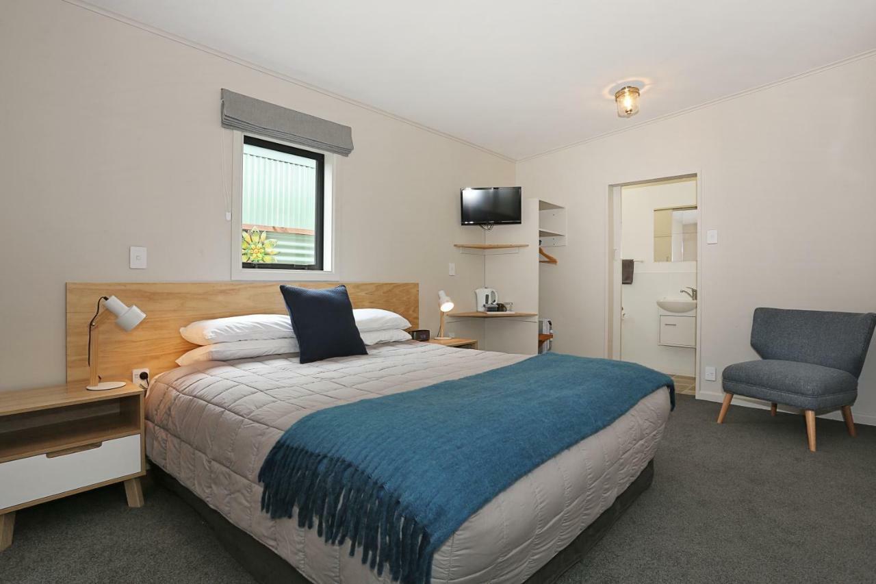 Bed and Breakfast Shakespeare House Te Anau Exterior foto